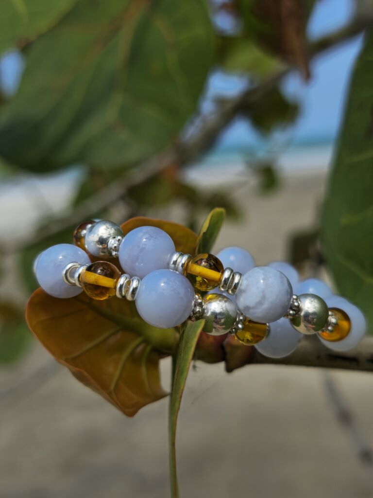 bracciale calcedonio ambra