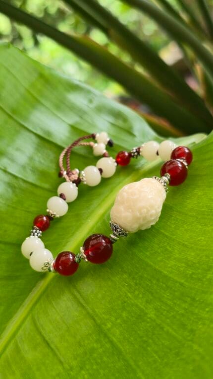 atena bracciale perle sacre
