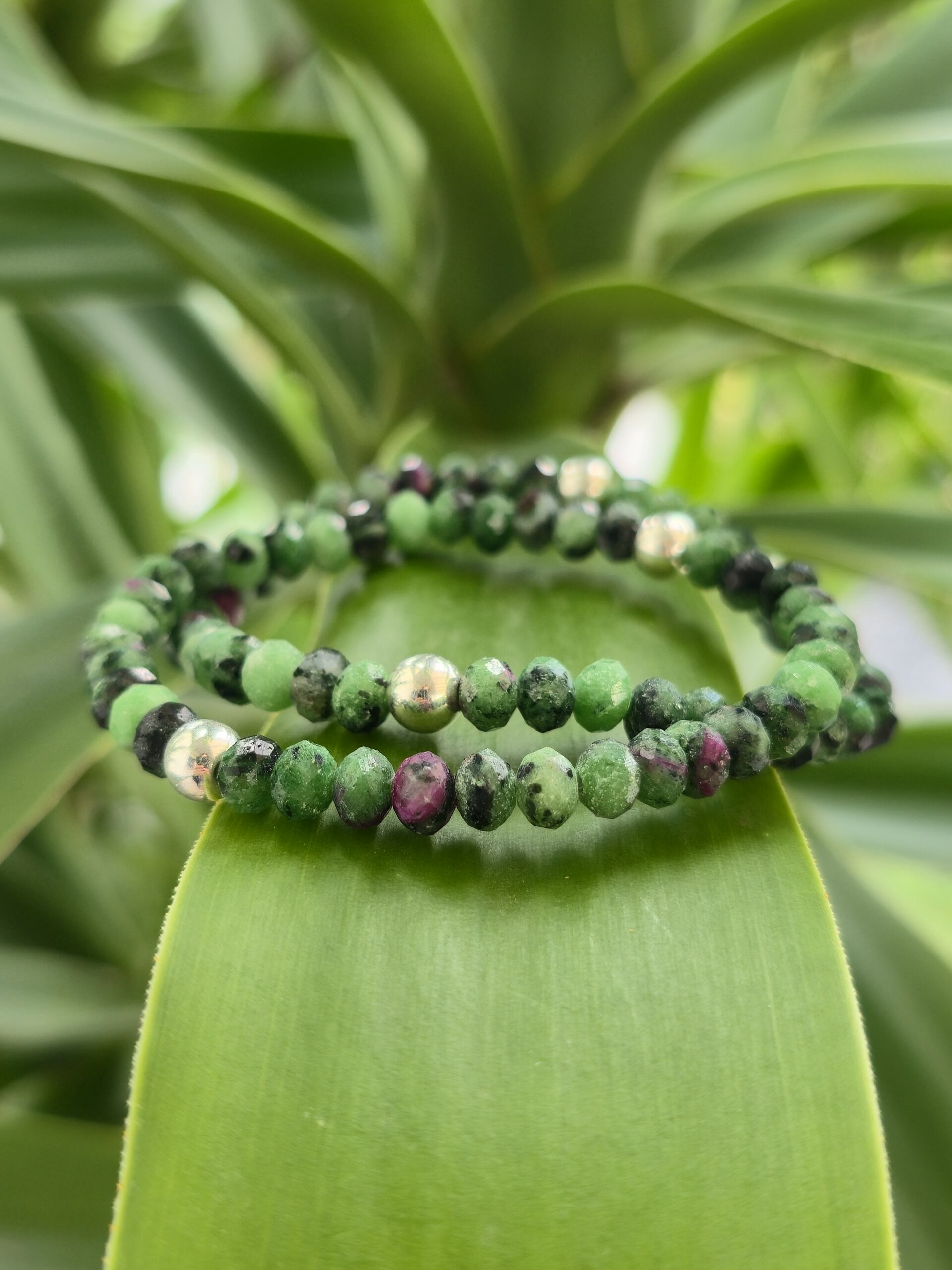 bracciale rubino zoisite bracciale rubino zoisite