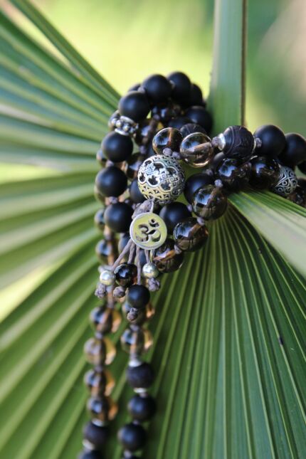 japamala 108 dhara om