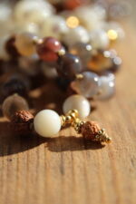 japamala agata botswana madreperla rudraksha