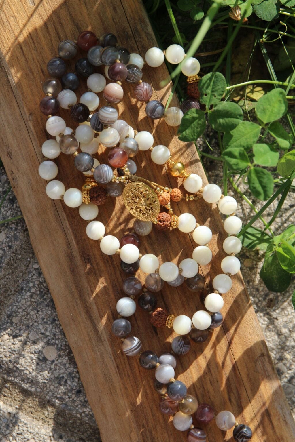 japamala agata botswana madreperla rudraksha