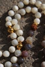 japamala agata botswana madreperla rudraksha