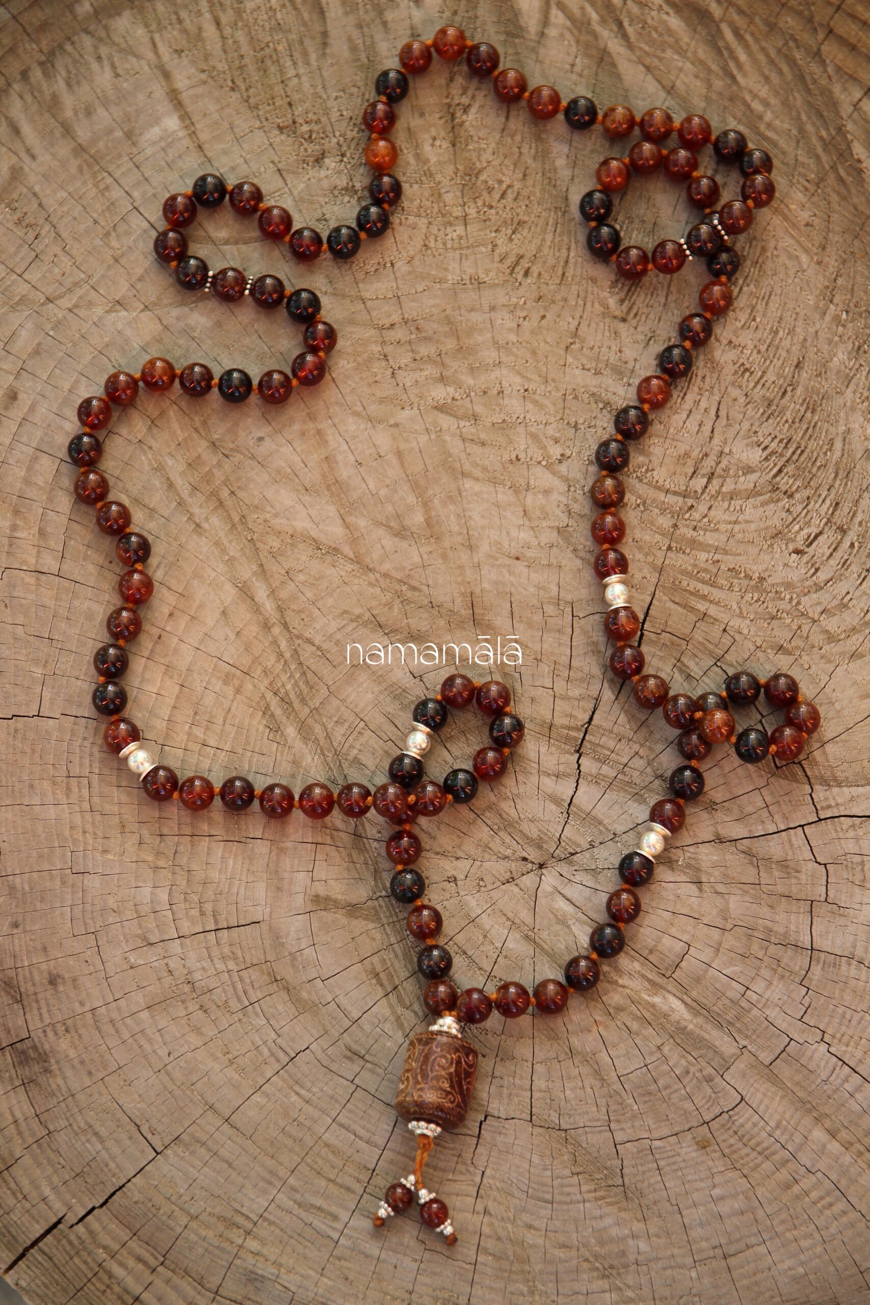 japamala-granato-108-grani 108 Ricomincio da Me - immagine 1