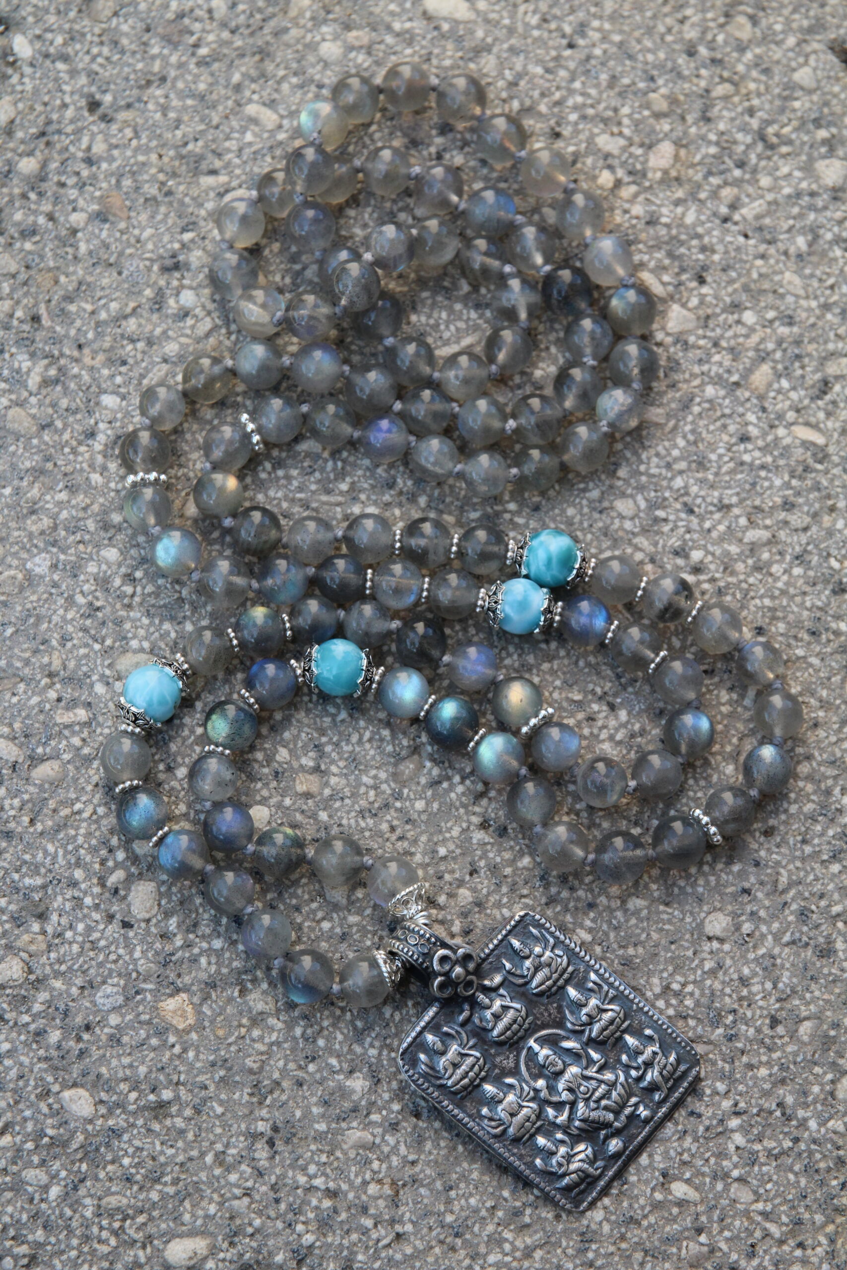 japamala lakshmi mi sostiene japamala lakshmi mi sostiene