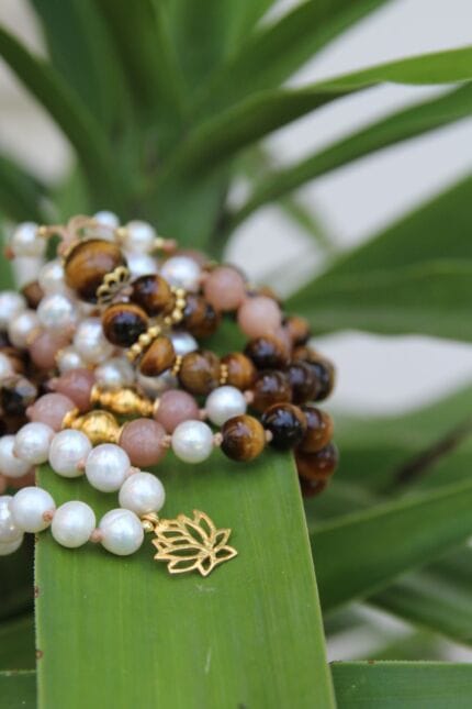 japamala pietra del sole occhio di tigre perle