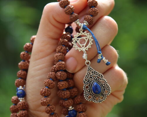 japamala rudraksha lapislazzuli