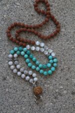 japamala selenite agata bandata bianca amazzonite rudraksha