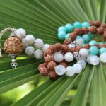 japamala selenite agata bandata bianca amazzonite rudraksha