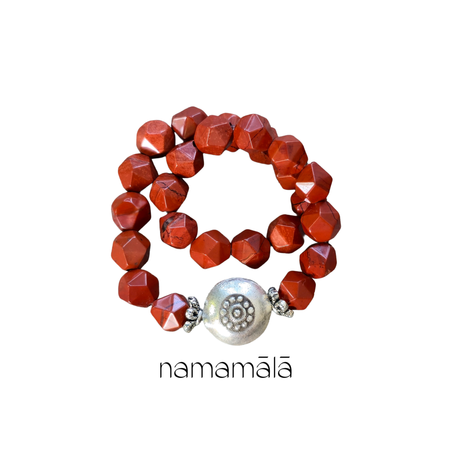 Bracciale Collezione Essenza di Namamala con pietre naturali di Diaspro rosso e dettagli in argento 925.