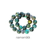 Bracciale Collezione Essenza di Namamala con pietre naturali di turchese africano e dettagli in argento 925.