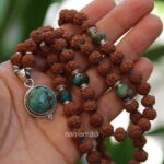 Turchese Rudraksha